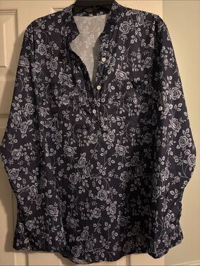 Women's Navy Floral 1/2 Button-Down Shirt